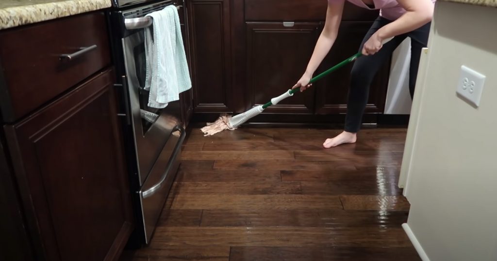 Laminate floor cleaner recipe