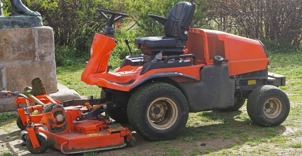 Best riding lawn mower for 5 acres