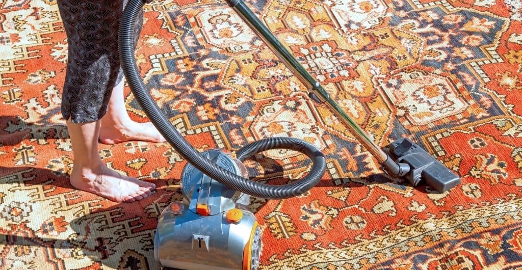 Drying wet carpet baking soda