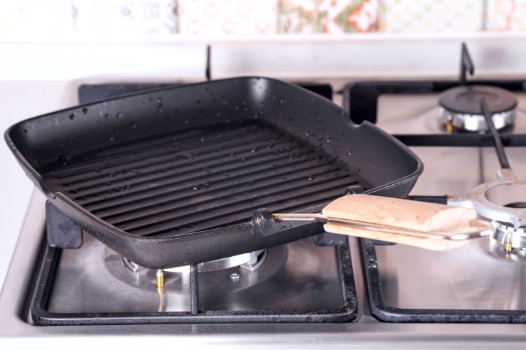 can you use a griddle on a gas stove