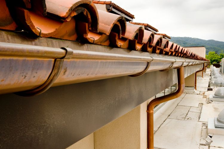 how to keep copper gutters from tarnishing