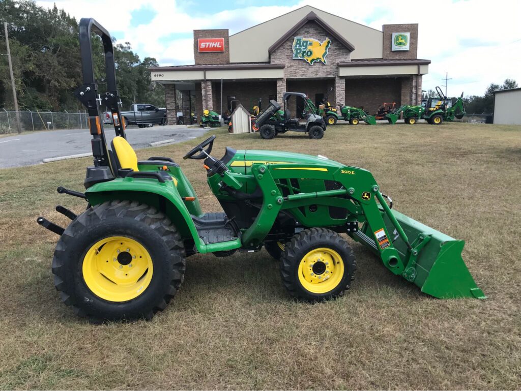 John Deere 300 Series
