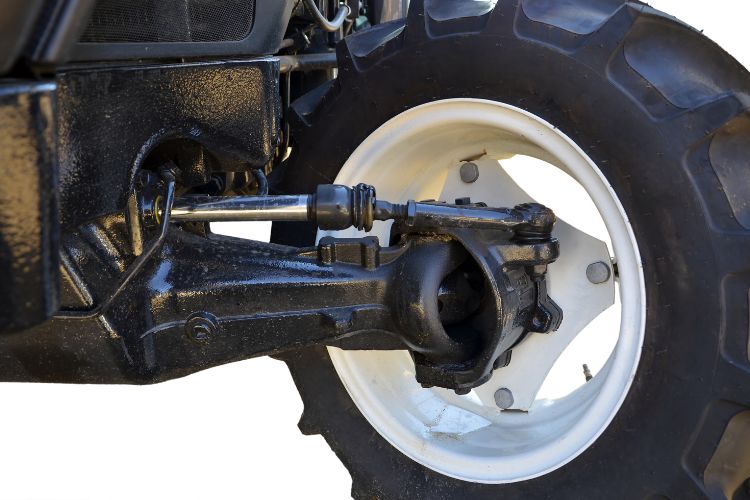 lawn tractor manual vs hydrostatic transmission