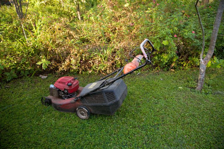 what is a deck on a riding lawn mower
