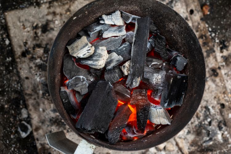 can you use lump charcoal in a weber grill